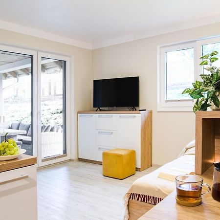 Apartmany A Wellness Vmal Skutec Exterior photo